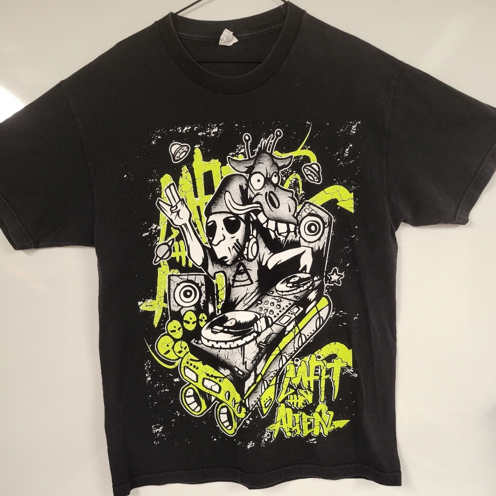 Mat the Alien 2011 Promo RARE Local DJ Streetwear Deadstock Black T-Shirt Large